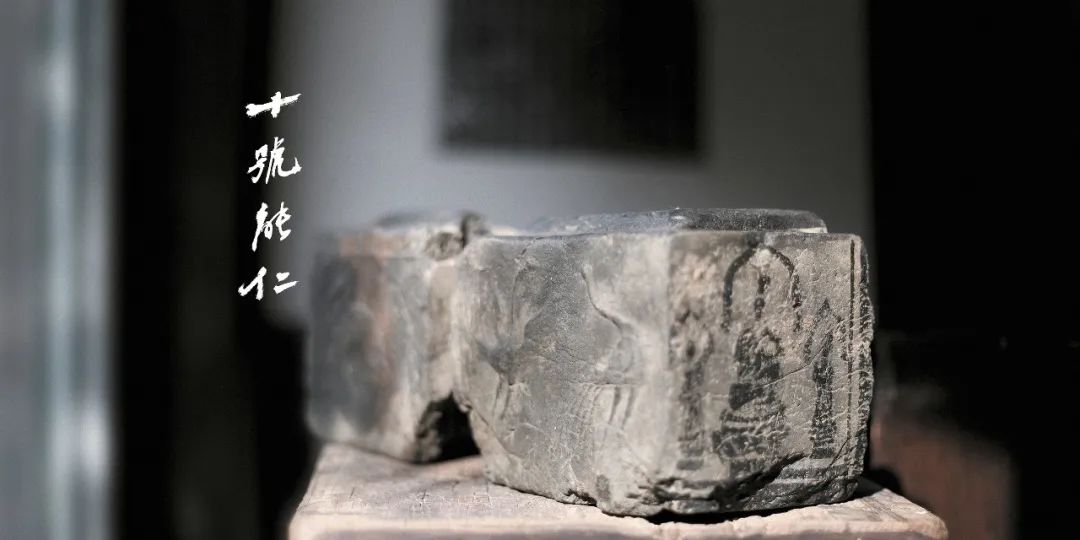 新书•签售| 历时两年，《林峤汉砖佛造像》一书正式出版发行！