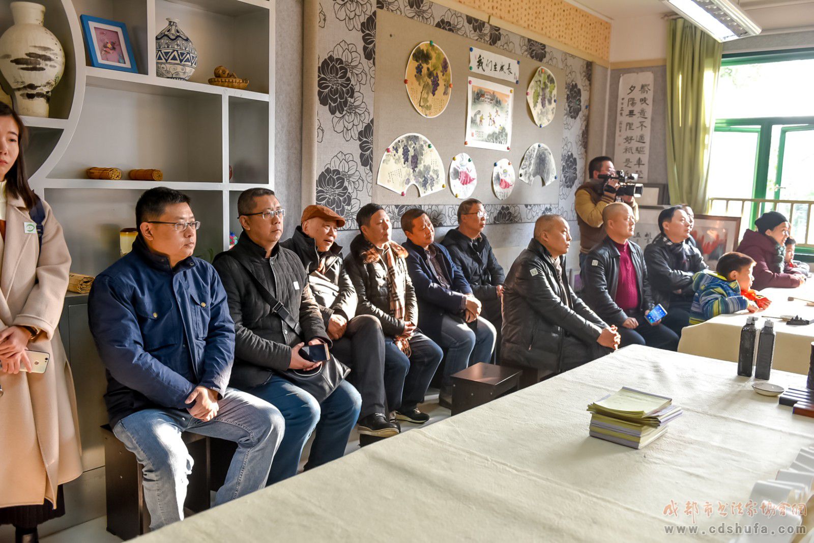 传承书法国粹  书写天府文化 ——成都市书法家协会联手四川美术出版社走进草堂小学