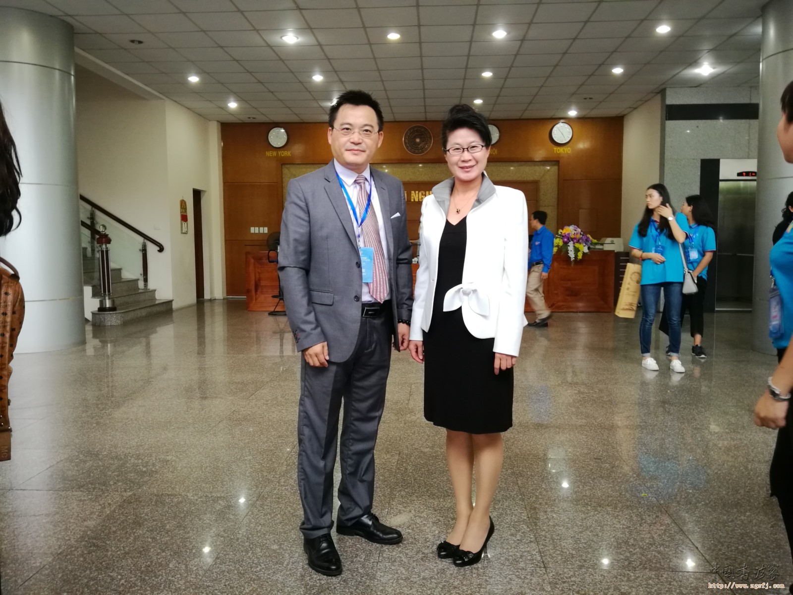 第三届中越青年大联欢 异国弘扬书法彰显国粹