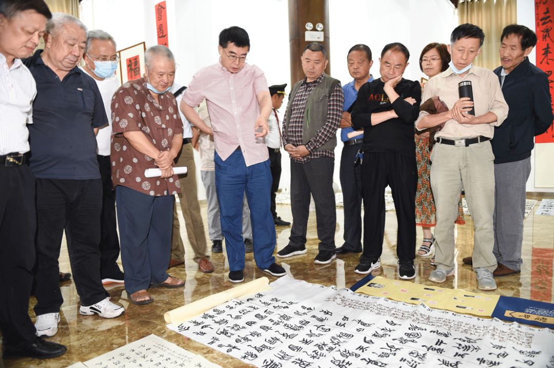 快讯| 四川省书法家协会“文艺进万家，健康你我他——到人民中去文艺志愿服务主题活动”在遂宁临仙阁举办