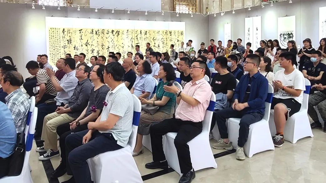 头条|四川大学2021届书法专业本硕学生毕业作品展在四川福宝美术馆举行