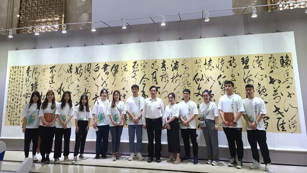 头条|四川大学2021届书法专业本硕学生毕业作品展在四川福宝美术馆举行