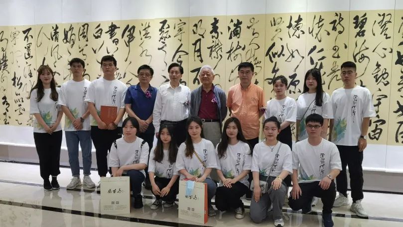 头条|四川大学2021届书法专业本硕学生毕业作品展在四川福宝美术馆举行