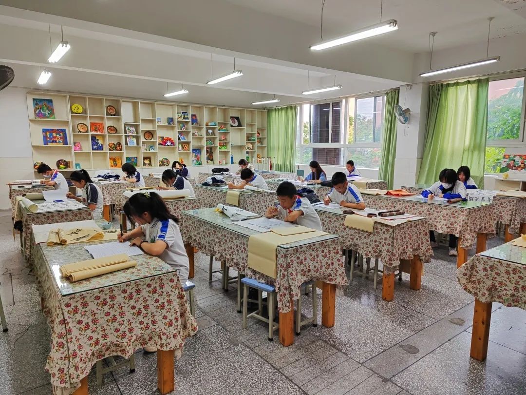 传承须躬行，盛世当自强 ——“践行党的二十大 喜迎盛世大运会”龙泉驿区师生书法大赛