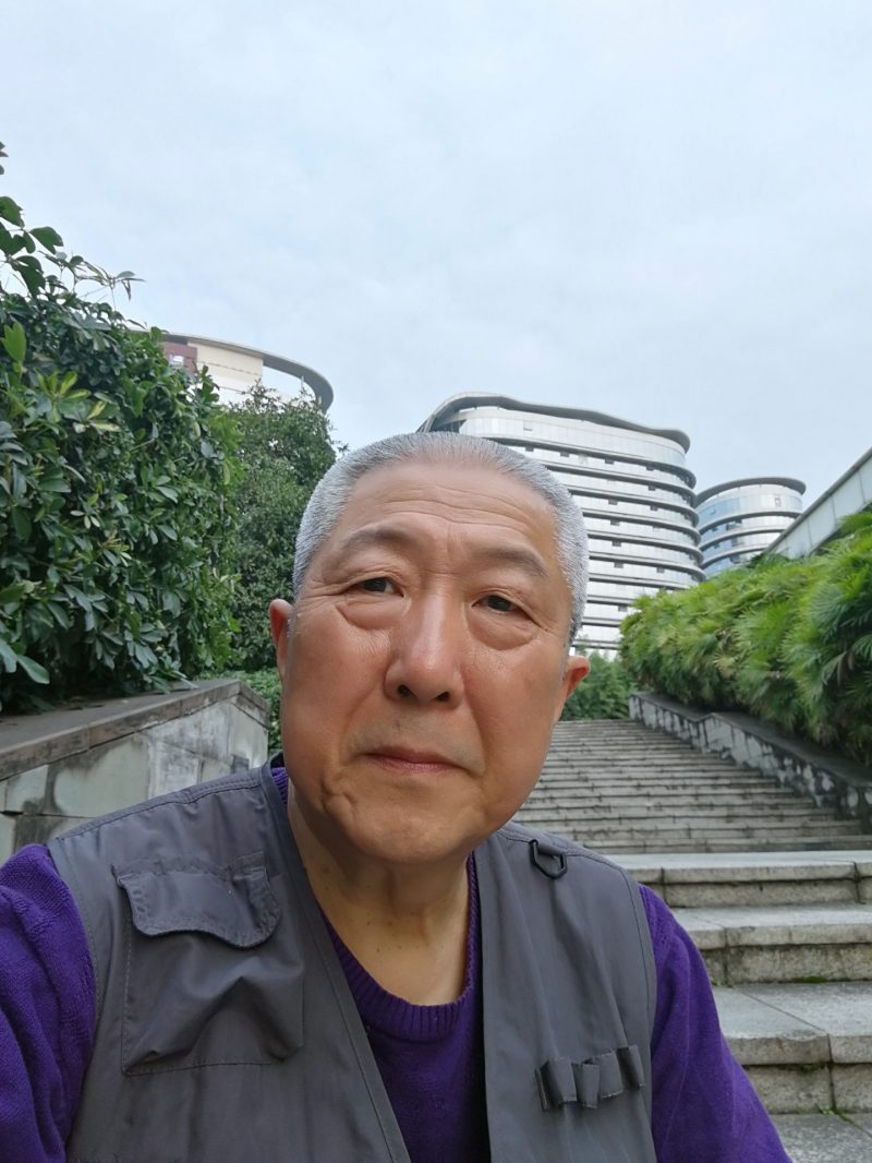 查看个人资料